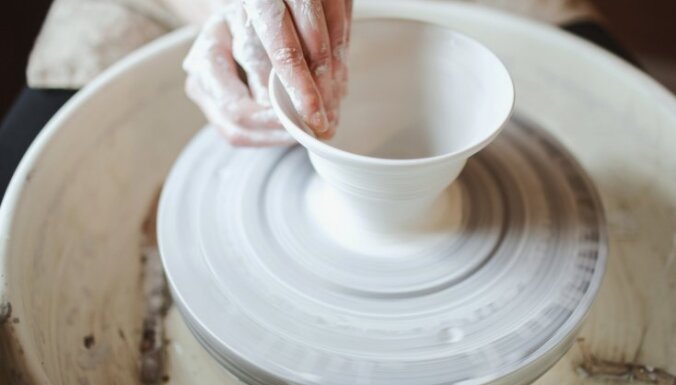 Вещи — не просто вещи: художник по керамике Лайма — о посуде и жизни с послевкусием