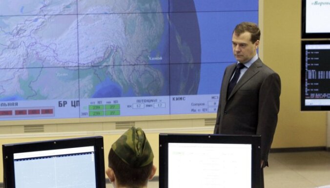 Медведев ввел в строй РЛС в Калининграде и вновь пригрозил Западу