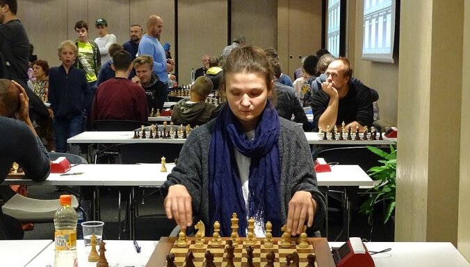 Rogulei uzvara, Meškovam neizšķirts, Neikšāns zaudē Širovam 'Grand Swiss' šaha turnīra ceturtajā kārtā