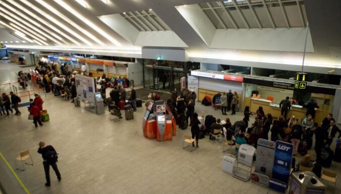 Seksa rotaļlietas dēļ evakuēta Tallinas lidosta