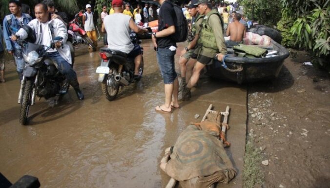 Plūdu upuru skaits Filipīnās pārsniedz 700 cilvēku