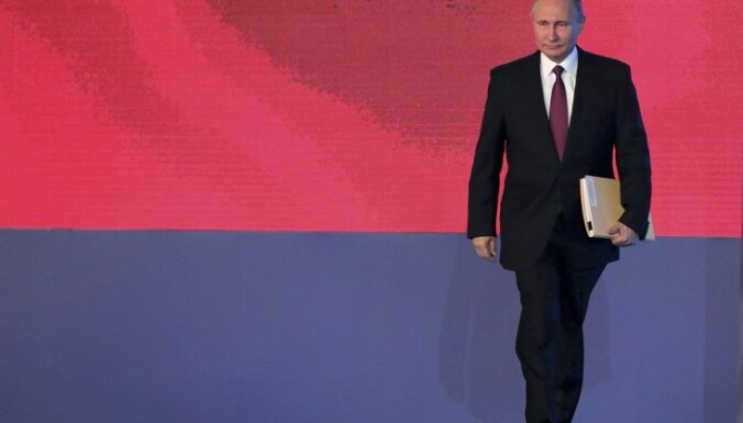 'Ugunsbumba' un citi Putina 'brīnumieroči': ar ko Kremlis biedē Rietumus un uzmundrina vēlētājus
