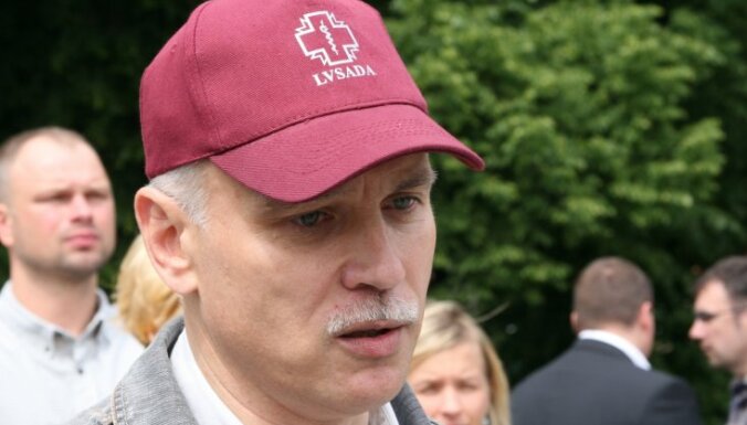 Keris tautas sapulcē: jāpārtrauc Latvijas noasiņošana