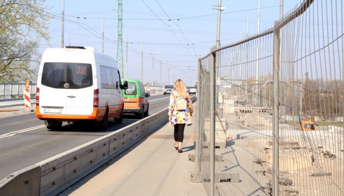 Стройнадзор: Деглавский мост откроют для всех видов транспорта после укрепления конструкций
