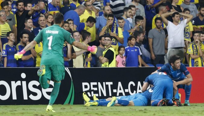 Zenit celebrate after scored Maccabi Tel Aviv