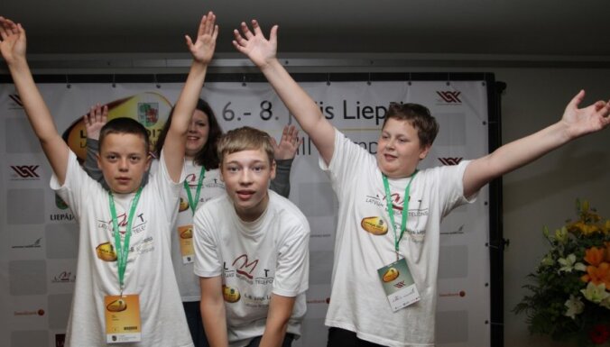 Latvijas III Olimpiādes brīvprātīgie mīl savu darbu