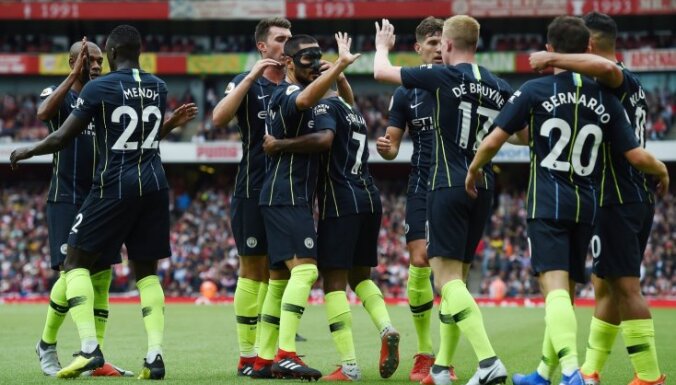 'City' titula aizstāvēšanu sāk ar panākumu; uzvar arī 'Liverpool'
