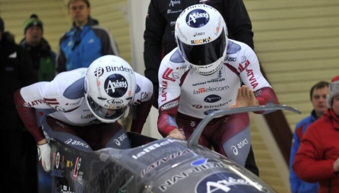 Latvijas bobsleja divnieki paliek ārpus labāko trijnieka Eiropas čempionātā