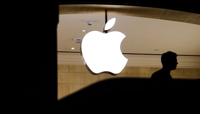 Apple стала первой компанией в США стоимостью свыше 2 трлн долларов