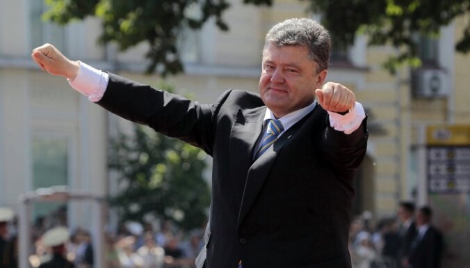 Суд в Киеве обязал открыть уголовное дело против Порошенко. Что это значит?