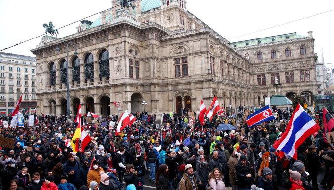 В Австрии прошли массовые протесты против антиковидных мер