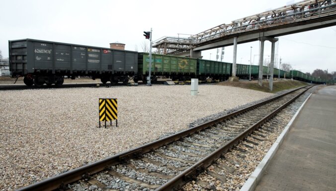 Linkaits: Sankciju ietekmi uz dzelzceļa kravu pārvadājumiem varēs redzēt pēc mēneša