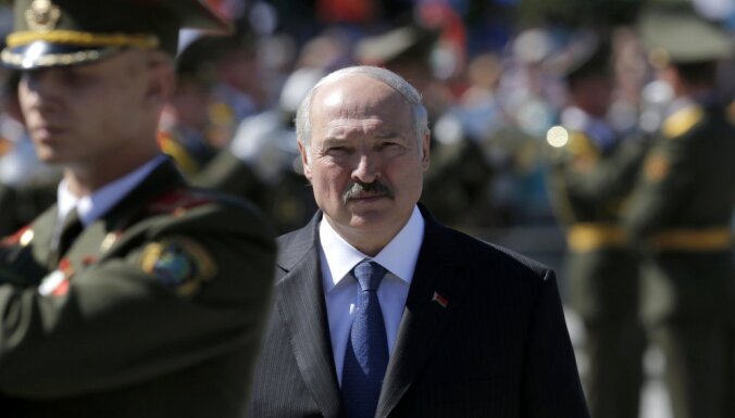 Лукашенко: события на Украине серьезно волнуют белорусов