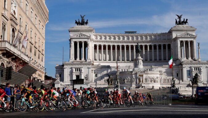 Pārcelts arī maijā gaidāmais 'Giro d'Italia' velobrauciens