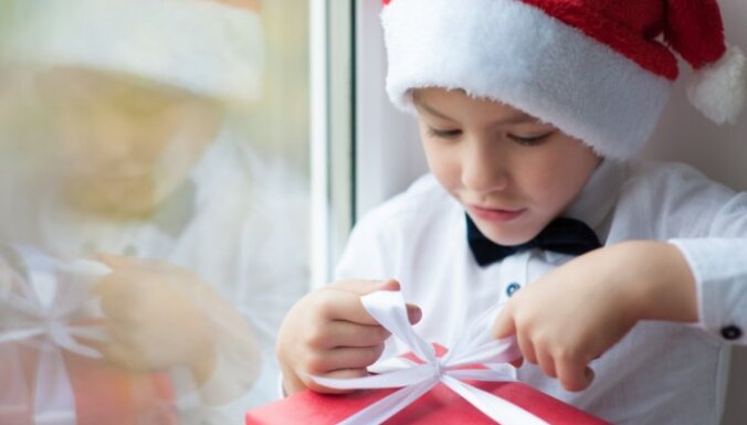 Ziemassvētku dāvana bērnam: pieci zelta vērti likumi tās izvēlei