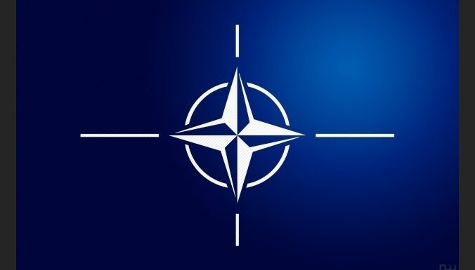 Эксперты предлагают НАТО "открыть Москве дверь"