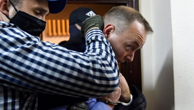 Журналист и советник Рогозина Иван Сафронов задержан по подозрению в госизмене. Что известно о деле