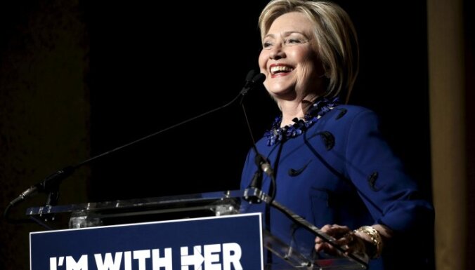 Хиллари Клинтон пообещала рассекретить данные об НЛО в случае избрания президентом