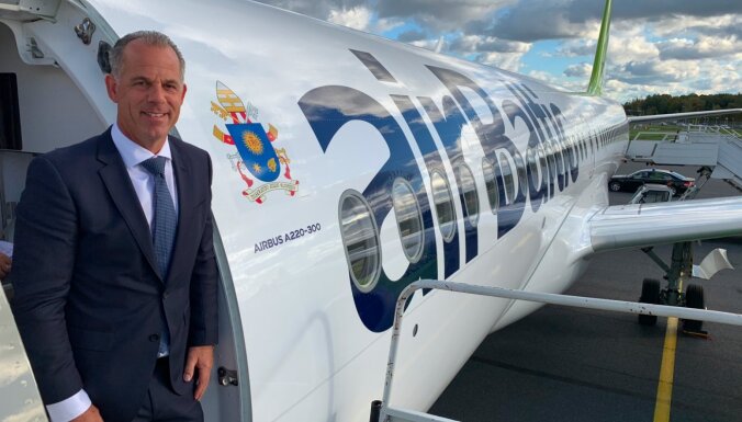 Гаусс объяснил, почему airBaltic летает на чужих самолетах, а свои - сдал в аренду
