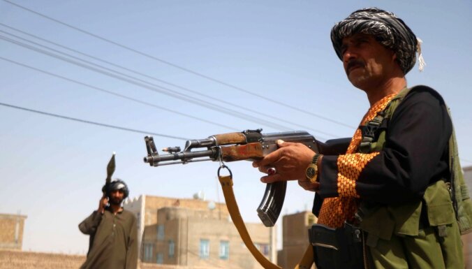 Афганистан: Мазари-Шариф и Джелалабад сдались, талибы окружают Кабул