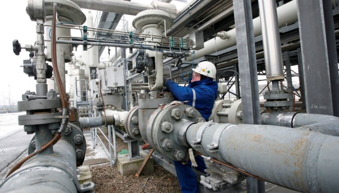 Vācija sāk piepildīt Rietumeiropas lielāko gāzes krātuvi