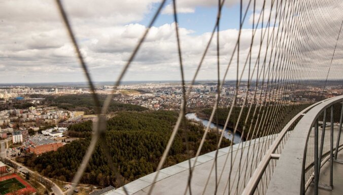 Новое развлечение в Вильнюсе для любителей экстрима: прогулка на высоте 170 метров
