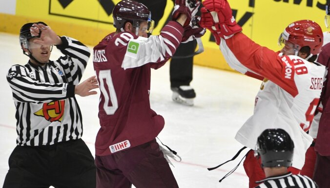 Krievijas izlases treneris: Latvija cīnījās par turnīra turpināšanu, tāpēc spēle bija asa