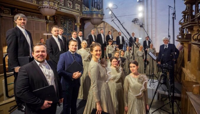 Rīgas kamerkoris 'Ave Sol' ielūdz uz Klusās sestdienas koncertu