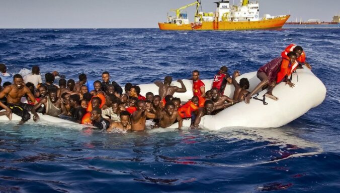 Pagājušajā mēnesī Spānijā pa jūru ieradies rekordliels skaits imigrantu