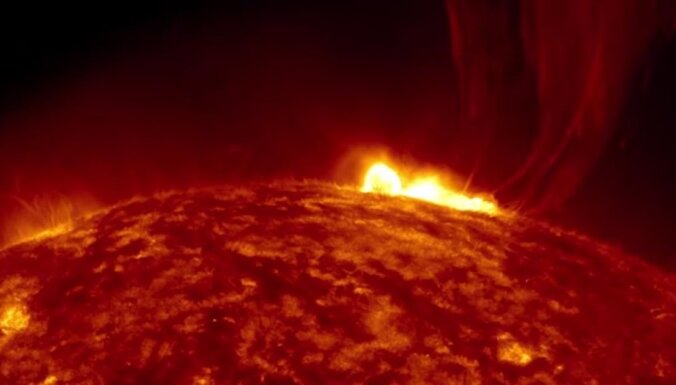 Video: NASA nofilmējusi 'Sātana spļāvienu' uz Saules
