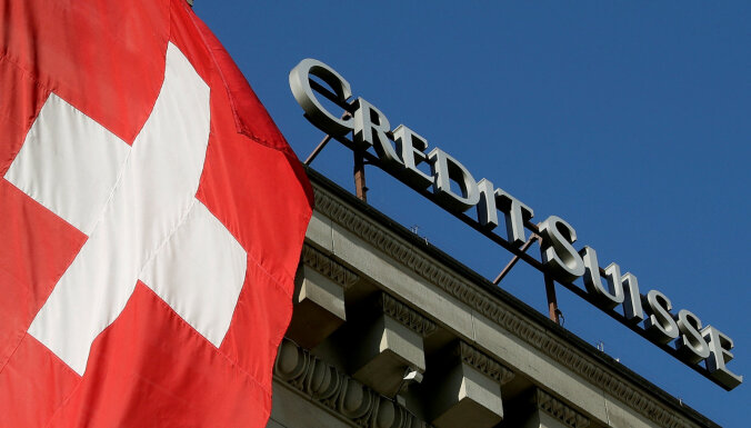 Глава крупного швейцарского банка ушел в отставку из-за нарушения ковидных правил