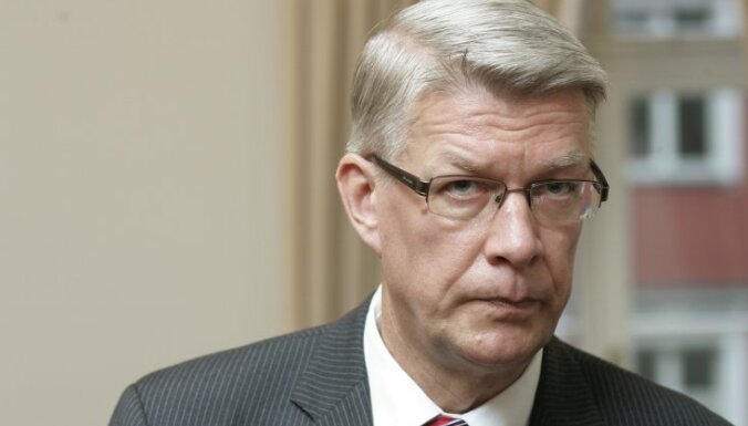 Zatlers: Ierobežot bijušo VDK aģentu tiesības uz vēl 30 gadiem ir valsts drošības interesēs