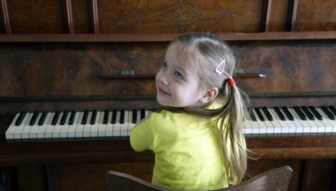 Pedagoģe: mūzikas apguve attīsta bērnu emocionālo, radošo un intelektuālo pusi