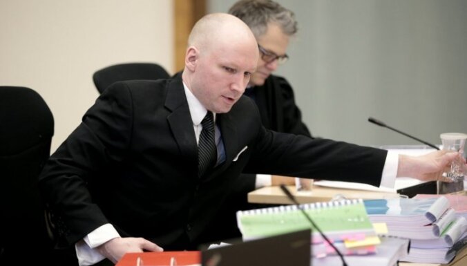 Norvēģijas tiesa noraida Bēringa-Breivīka lūgumu atbrīvot viņu nosacīti