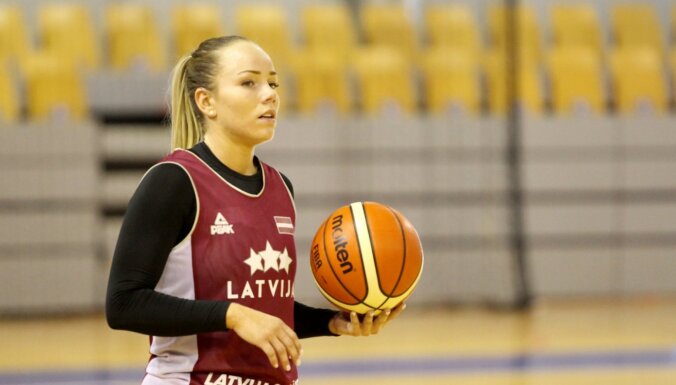 Latvijas 3x3 basketbolistes Pasaules sērijas posma pirmajā mačā piedzīvo zaudējumu pagarinājumā