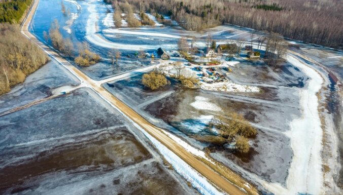Foto: Igaunijas brīnums – milzu leduslauks Somā nacionālajā parkā