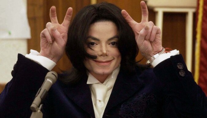 Michael Jackson, Maikls Džeksons