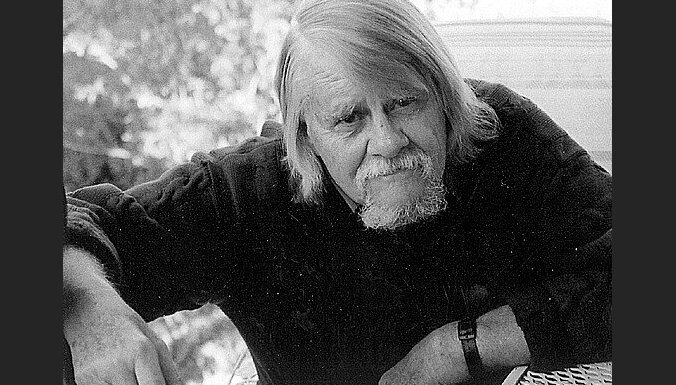 Miris ievērojamais latviešu literatūrzinātnieks Rolfs Ekmanis