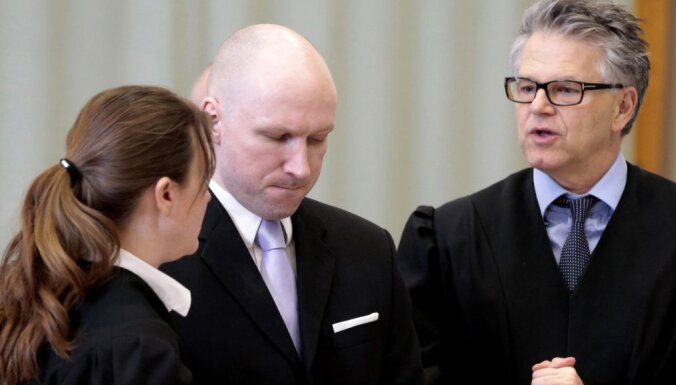 Норвежский суд отказал неонацисту Брейвику в досрочном освобождении