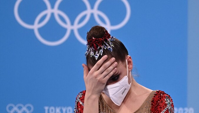 "Бессовестные". Судьи оставили россиянок без золота Олимпиады в художественной гимнастике