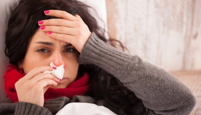 В Латвии постепенно растет количество заболевших гриппом