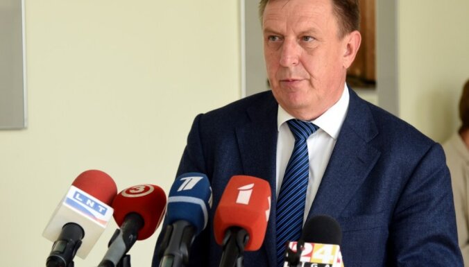 Премьер рассказал, почему решил обойти вопрос о гражданстве детям неграждан