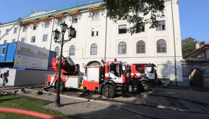 Пожар в Рижском замке: Латвия обратились за помощью к Литве