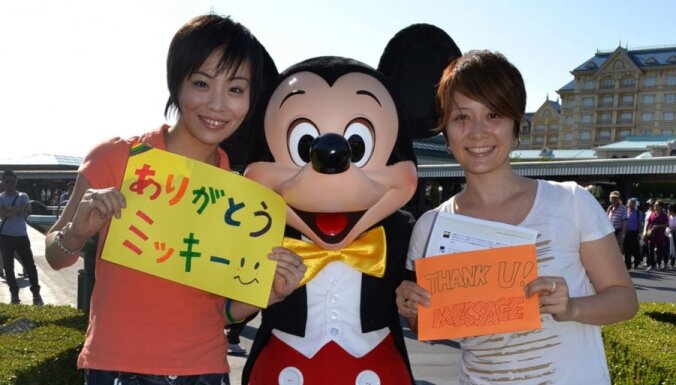 Токийский "Диснейленд" теперь заключает браки геев