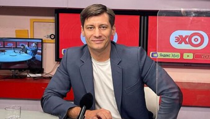 Оппозиционный политик Дмитрий Гудков покинул Россию