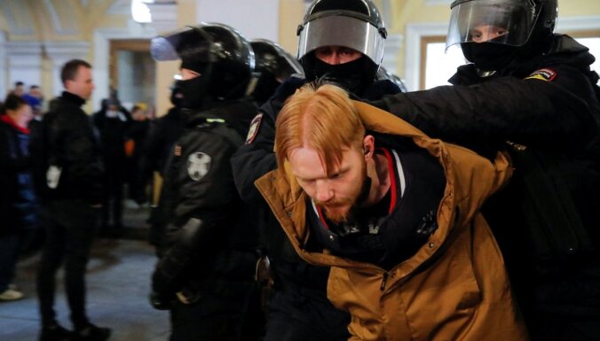 антивоенный протест санкт-петербург россия