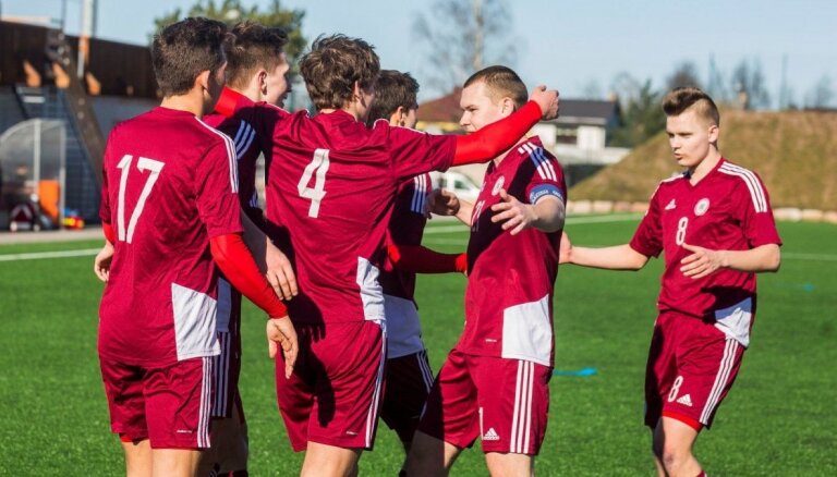 Latvijas U-19 futbolisti pieveic igauņus un nodrošina uzvaru Baltijas kausā