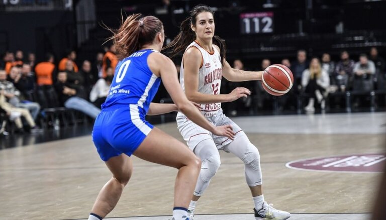 Pulvere un Jurjāne palīdz 'Galatasaray' tikt pie panākuma FIBA Eirokausa spēlē