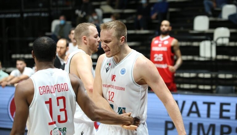 Video: Strautiņš piesakās uz FIBA Eiropas kausa gada 'slam dunk'