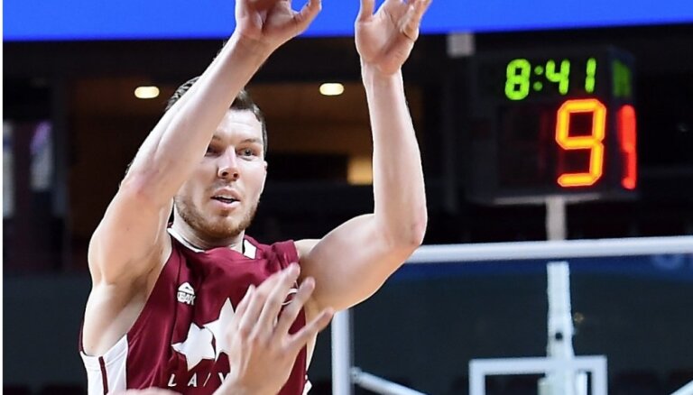 "Нью-Орлеан" захотел звезду сборной Латвии: в НБА может появиться четвертый латвиец